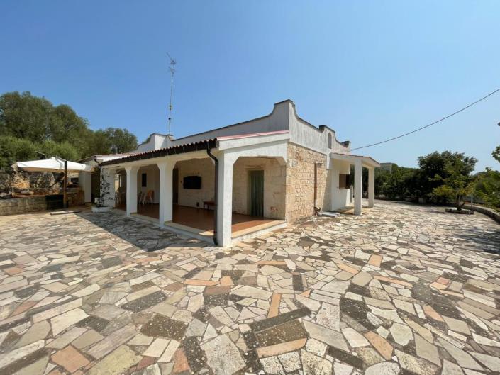Image No.3-Villa de 4 chambres à vendre à Ostuni