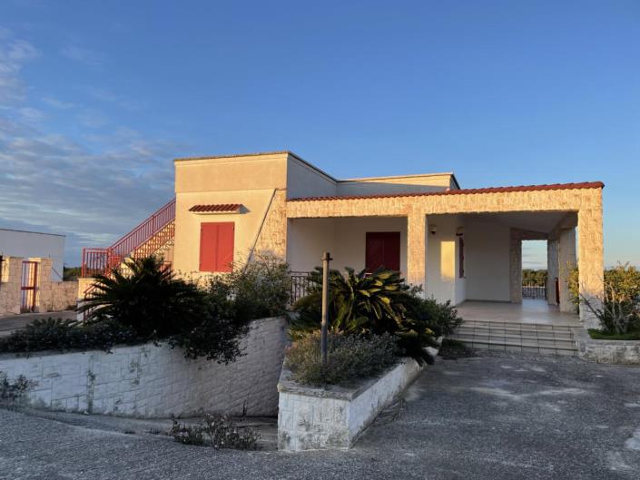 Image No.2-Villa de 3 chambres à vendre à Ostuni