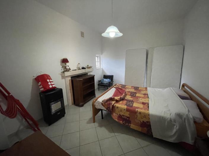 Image No.10-Maison de campagne de 5 chambres à vendre à Ostuni