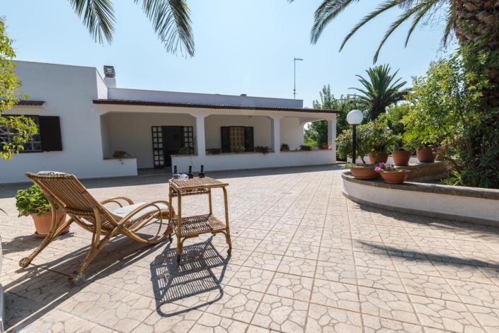 Image No.1-Villa de 3 chambres à vendre à Ostuni