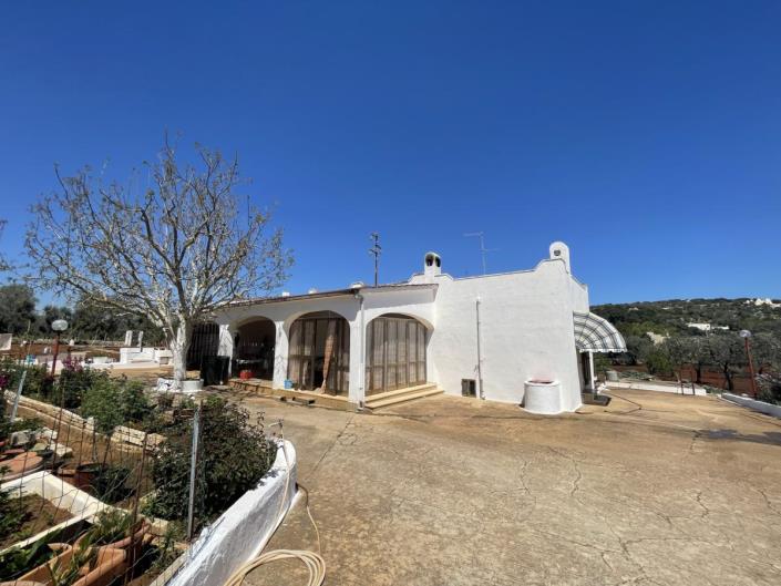 Image No.25-2 Bed Country House for sale