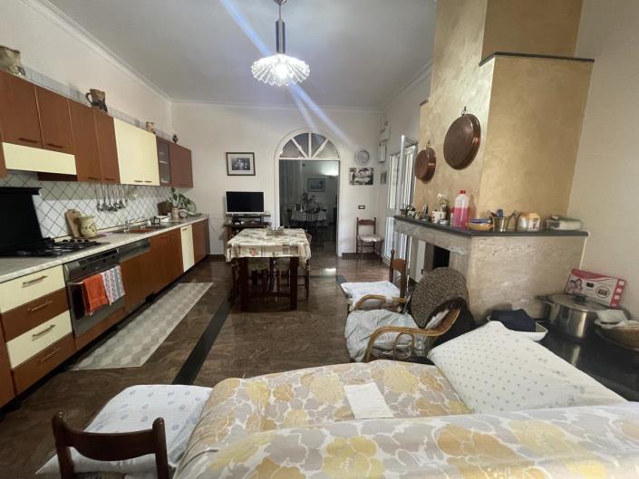 Image No.24-4 Bed Villa for sale