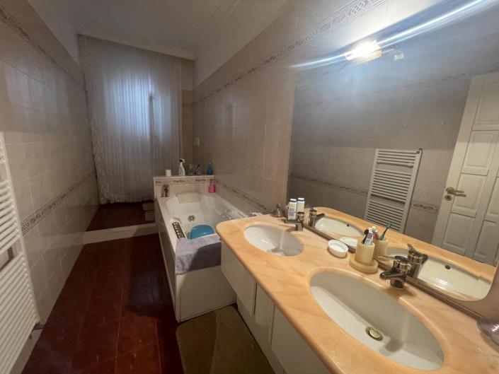 Image No.29-4 Bed Villa for sale