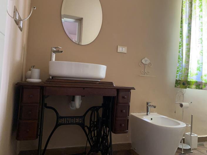 Image No.35-2 Bed Villa for sale