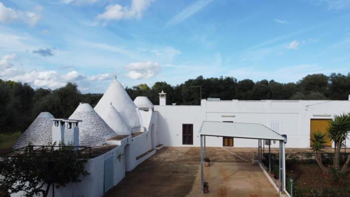 Image No.1-4 Bed House/Villa for sale