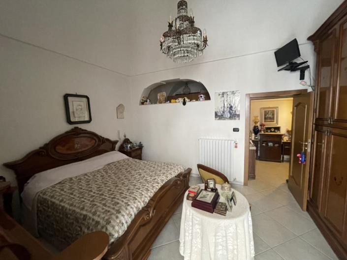 Image No.21-2 Bed Apartment for sale