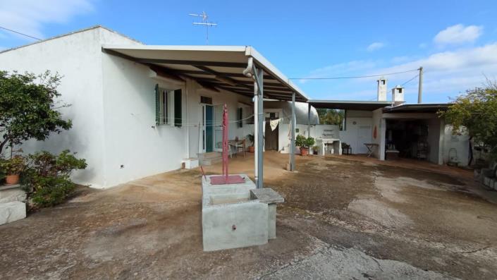 Image No.2-3 Bed Villa for sale