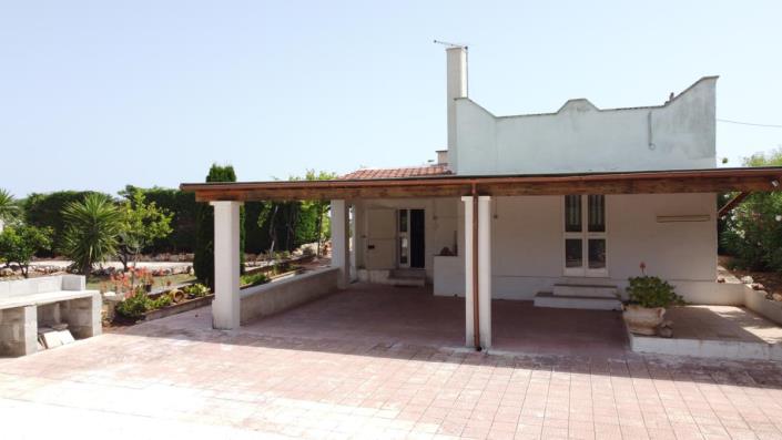 Image No.1-Villa de 1 chambre à vendre à Ostuni