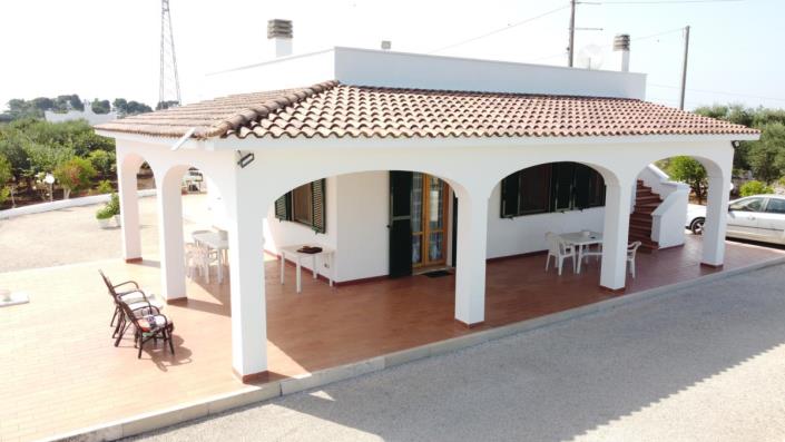 Image No.2-Villa de 3 chambres à vendre à Ostuni