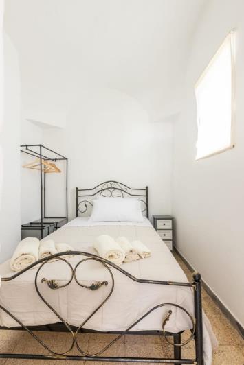 Image No.38-2 Bed Villa for sale