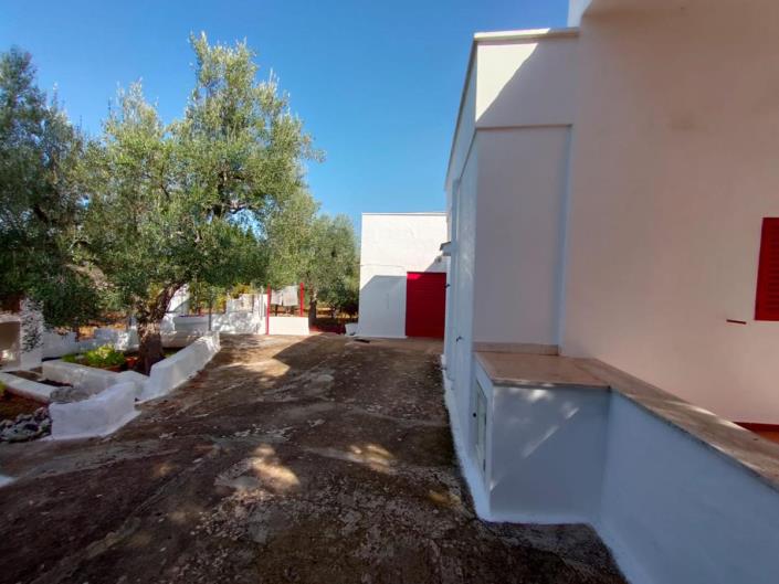 Image No.10-2 Bed Villa for sale