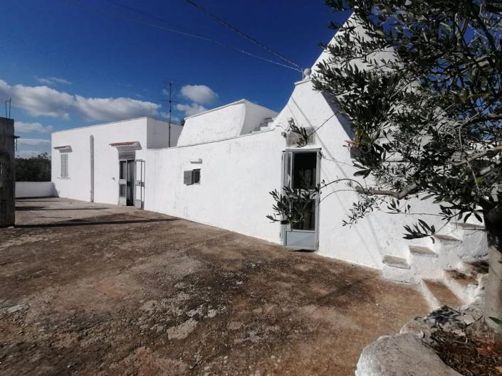 Image No.34-Trullo de 2 chambres à vendre à Ostuni