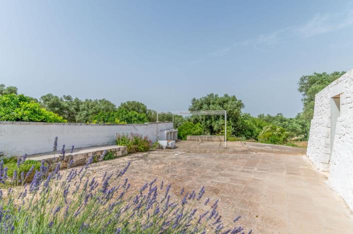 Image No.41-2 Bed Trullo for sale