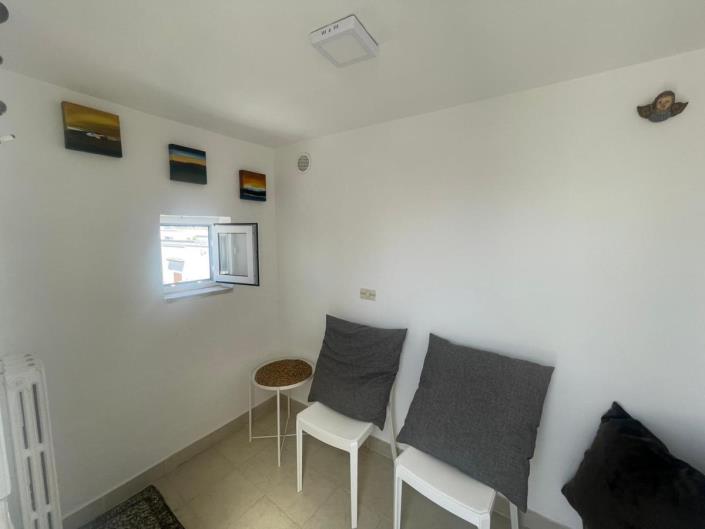 Image No.10-1 Bed Apartment for sale