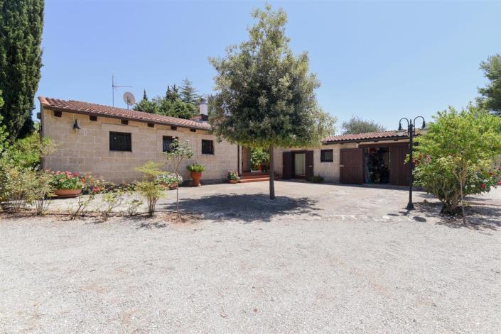 Image No.1-Villa de 8 chambres à vendre à Conversano