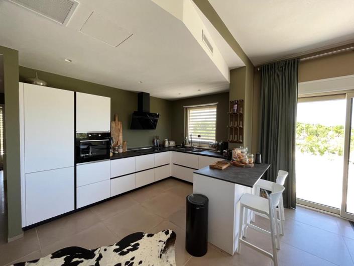 Image No.36-4 Bed Villa for sale