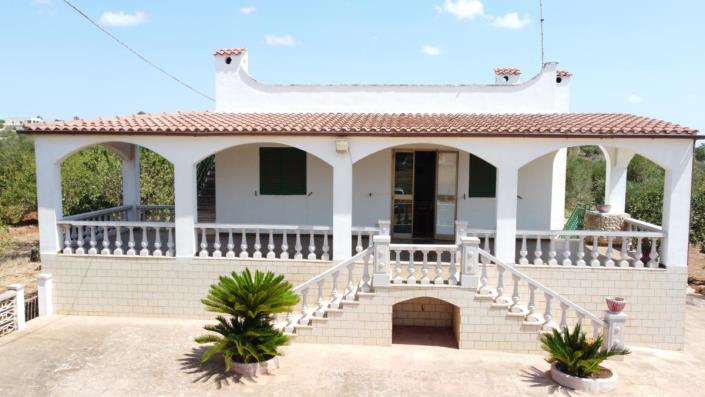Image No.1-Villa de 3 chambres à vendre à Ostuni