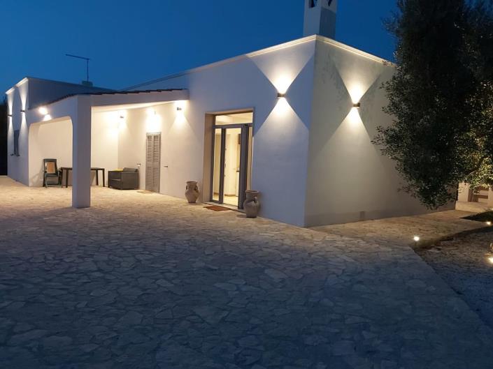 Image No.1-Villa de 3 chambres à vendre à Ostuni