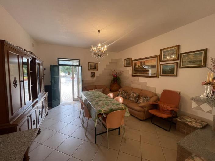 Image No.21-3 Bed Villa for sale