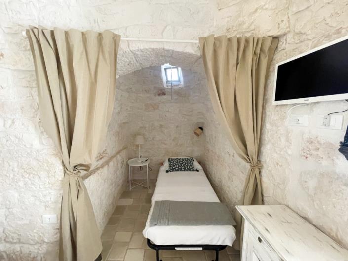 Image No.21-3 Bed Trullo for sale