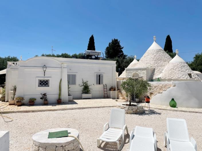 Image No.50-3 Bed Trullo for sale