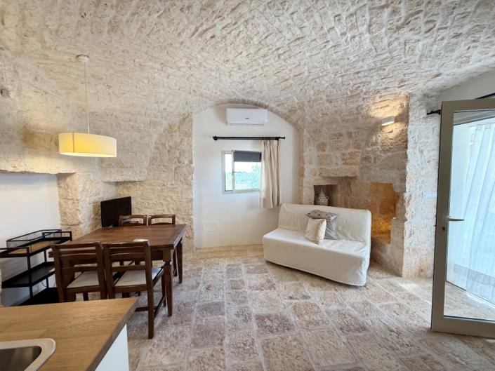 Image No.25-2 Bed Villa for sale