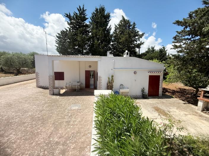 Image No.2-2 Bed Villa for sale