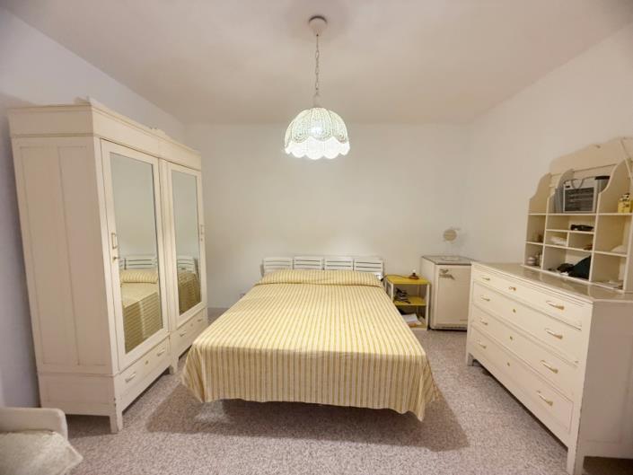 Image No.15-2 Bed Villa for sale