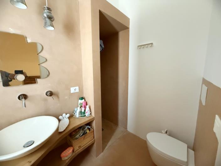 Image No.25-4 Bed Villa for sale