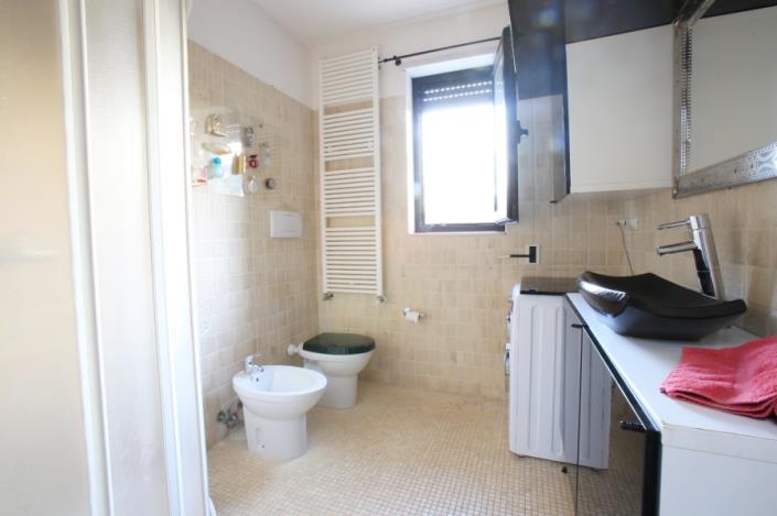 Image No.29-3 Bed Villa for sale