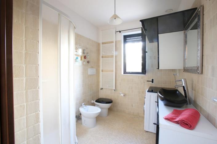 Image No.32-3 Bed Villa for sale