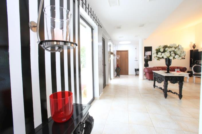 Image No.31-3 Bed Villa for sale