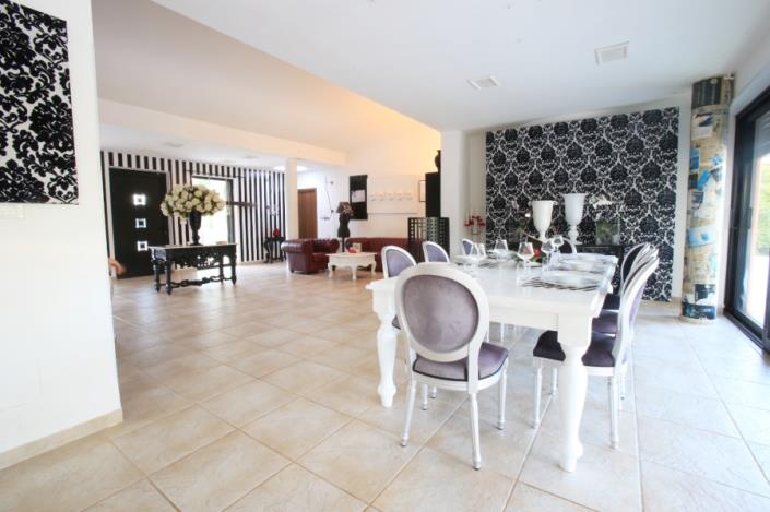 Image No.36-3 Bed Villa for sale
