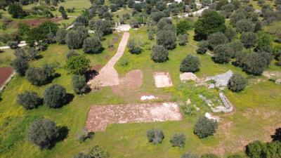 LA-TUA-IMMOBILIARE--Villa-con-trullo-e-piscina-nel-cuore-della-Valle-d-Itria-DJI_0411