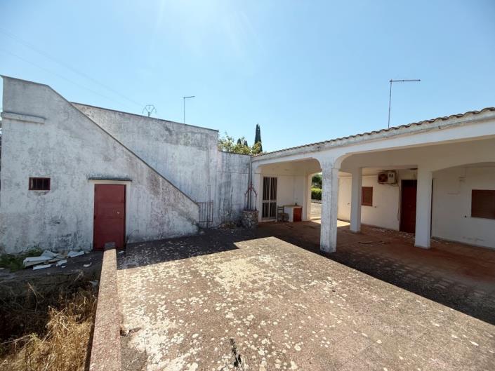 Image No.5-2 Bed Villa for sale