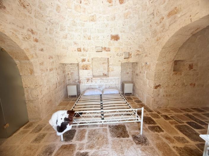 Image No.22-4 Bed Trullo for sale