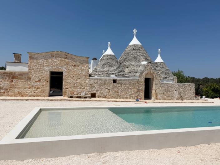 Image No.2-4 Bed Trullo for sale