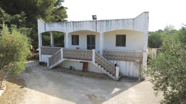 Image No.2-3 Bed Villa for sale