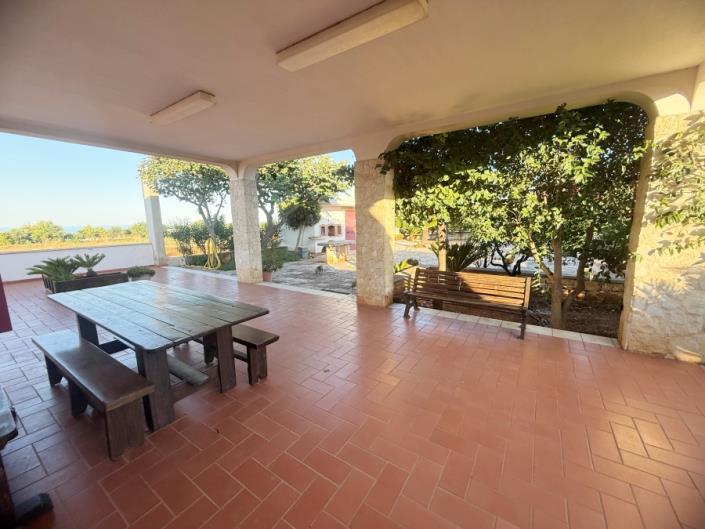 Image No.25-2 Bed Villa for sale