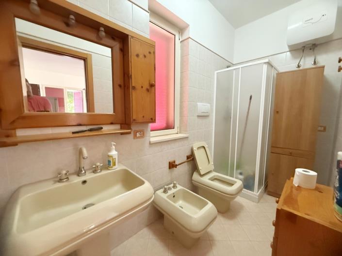 Image No.31-2 Bed Villa for sale