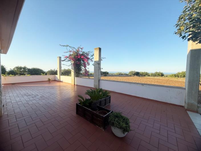 Image No.40-2 Bed Villa for sale