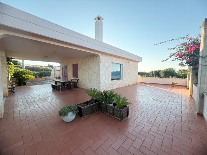 Image No.43-2 Bed Villa for sale