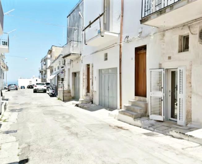 Image No.12-1 Bed Apartment for sale