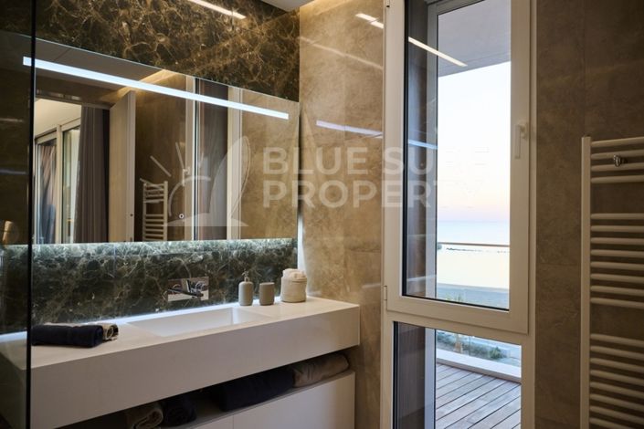 Image No.7-4 Bed Villa for sale