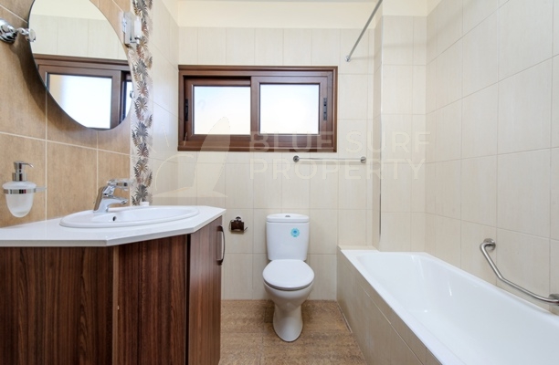 Image No.12-3 Bed Villa for sale