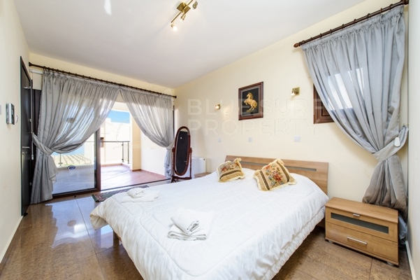 Image No.14-3 Bed Villa for sale