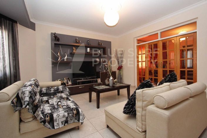 Image No.1-Villa de 5 chambres à vendre à Paralimni