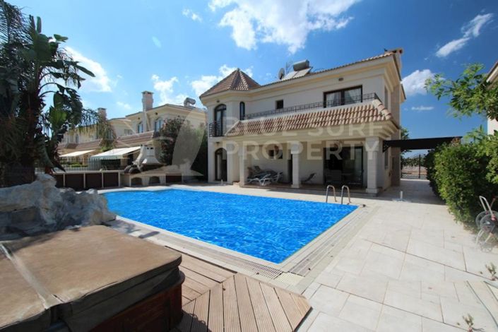 Image No.4-4 Bed Villa for sale