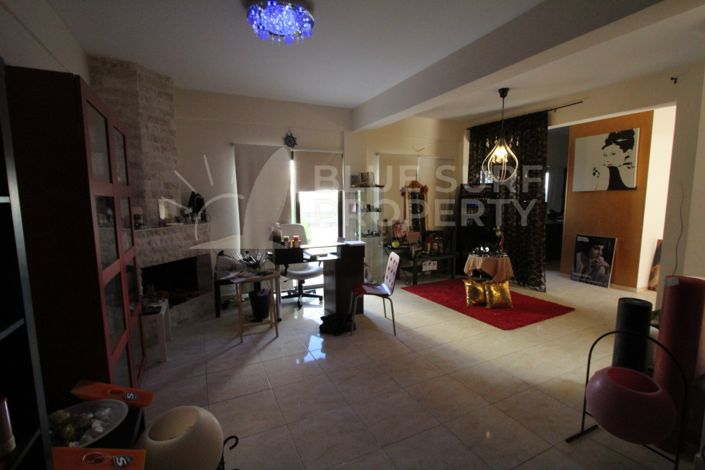 Image No.2-Propriété de 3 chambres à vendre à Xylofagou