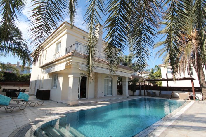 Image No.1-Villa de 4 chambres à vendre à Kapparis